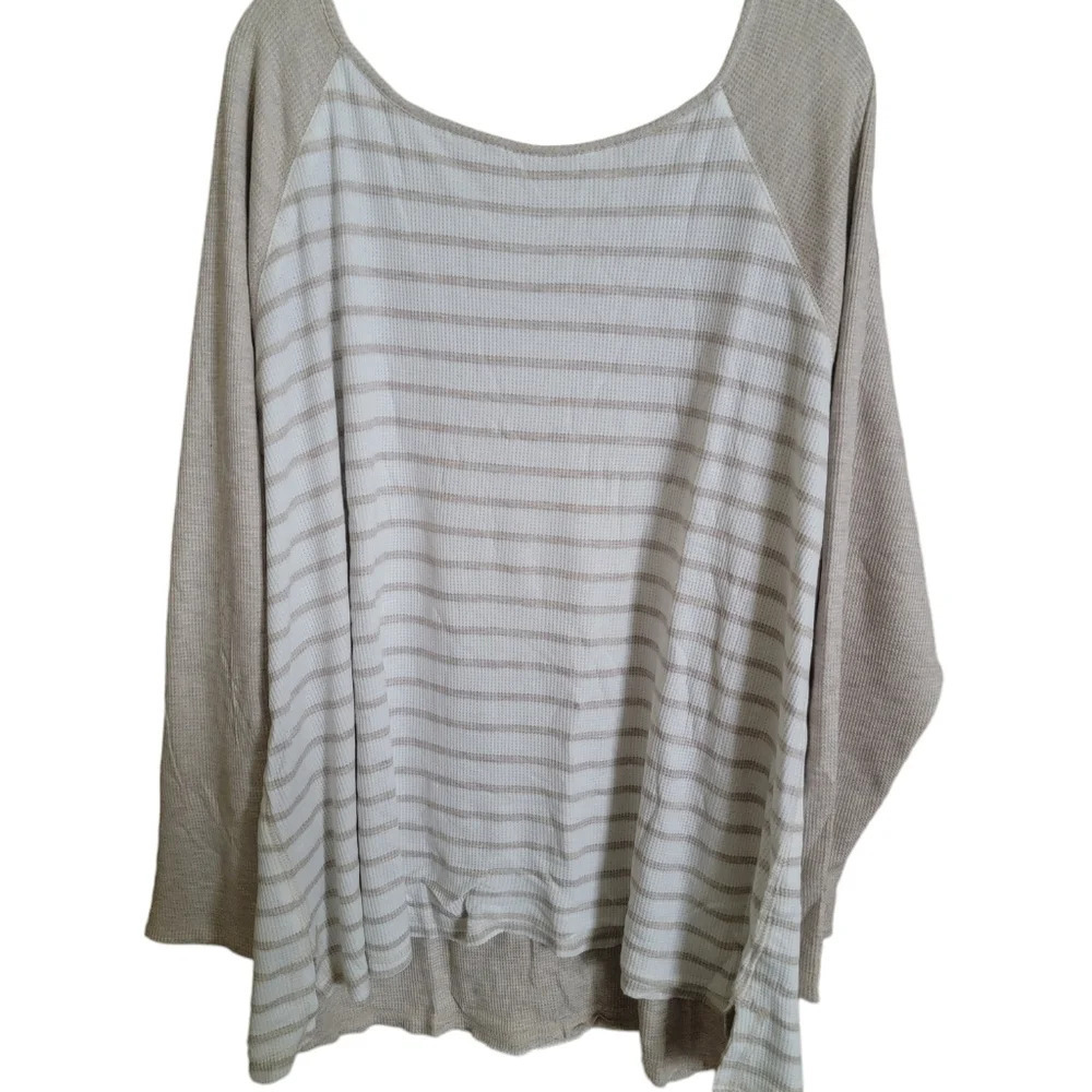 Long Sleeve Plus Size Shirt - Picture 3 of 3